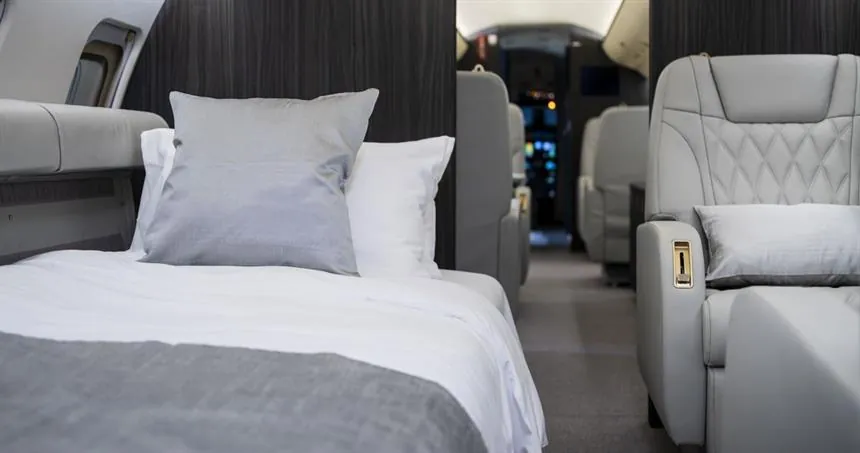 Bombardier Challenger 850 - private jet charter