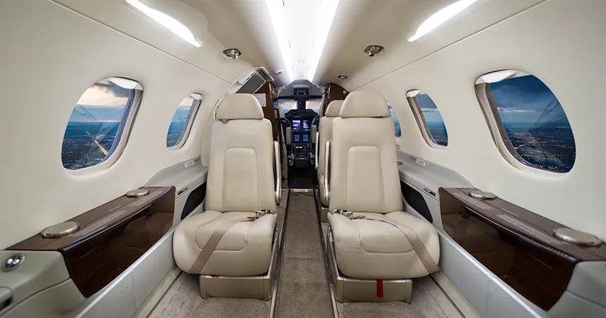 Embraer Phenom 300 - private jet charter