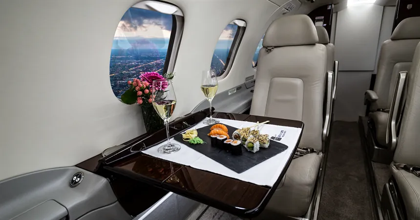 Embraer Phenom 300 - private jet charter
